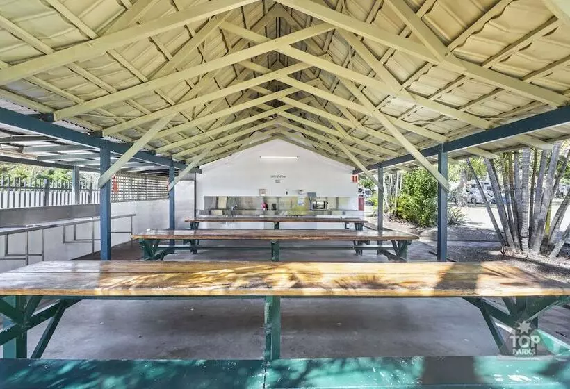 Fotos del hotel Island Gateway Holiday Park:  2