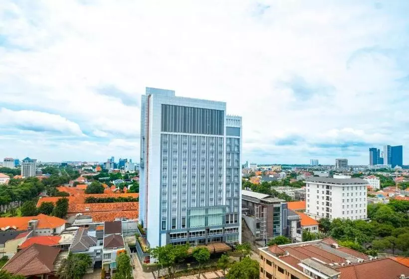 Royal Tulip Darmo Surabaya