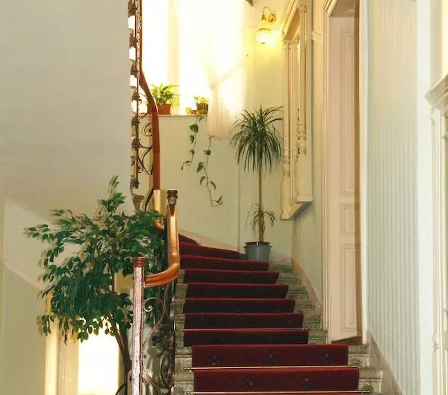 Fotos del hotel Heluan:  2