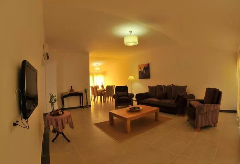 Fotos del hotel Odyssey Residence Apartments:  18