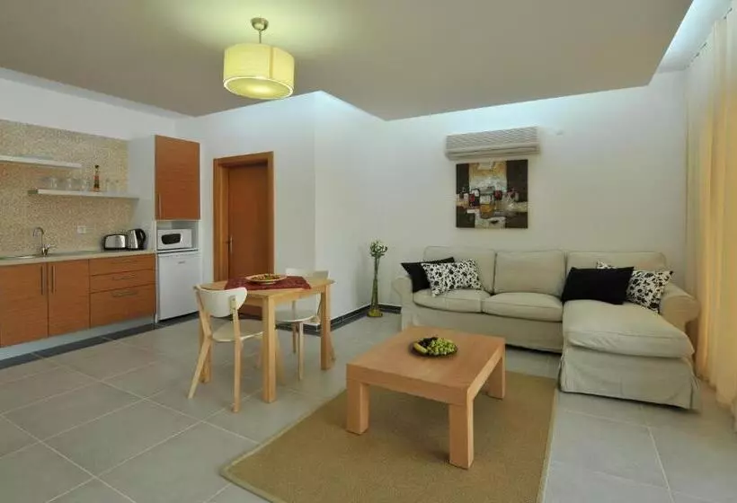 Fotos del hotel Odyssey Residence Apartments:  21