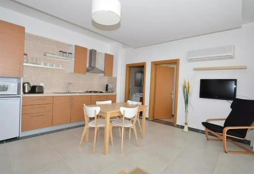 Fotos del hotel Odyssey Residence Apartments:  5