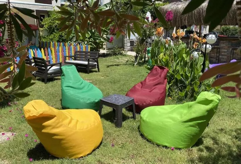 Fotos del hotel Odyssey Residence Apartments:  4