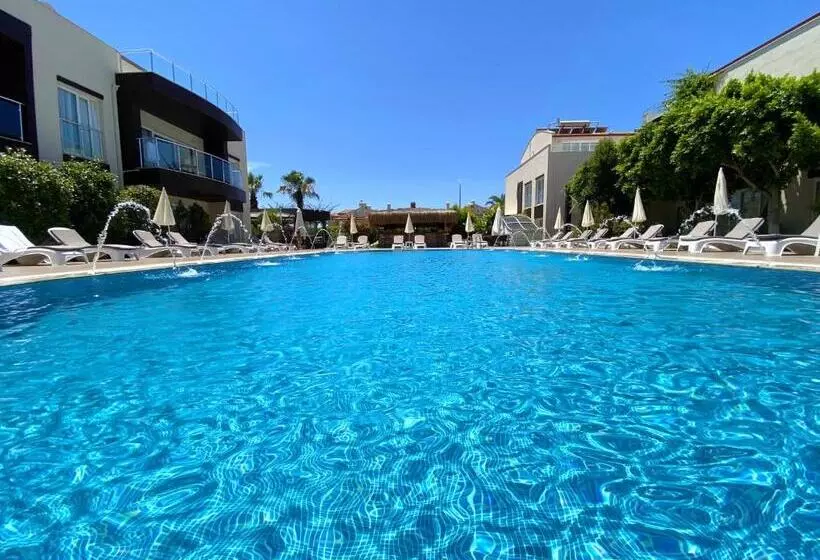 Fotos del hotel Odyssey Residence Apartments:  12