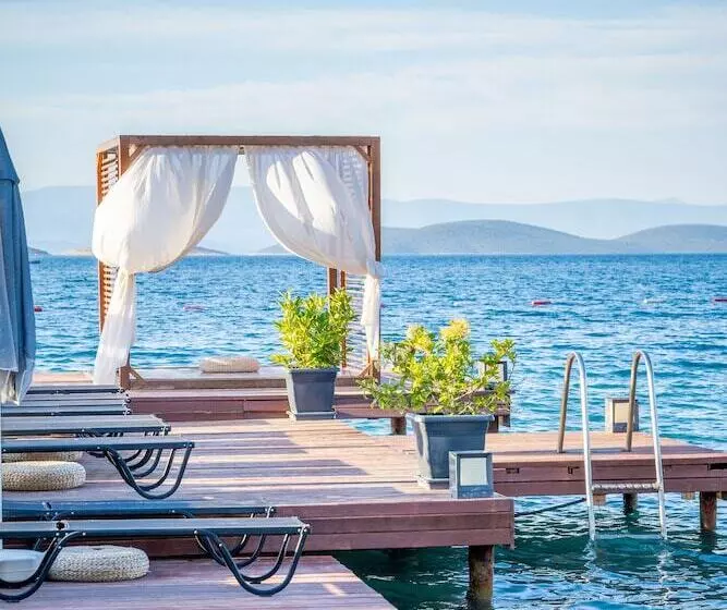 Fotos del hotel Moyo Luxury Boutique Hotel & Beach:  25