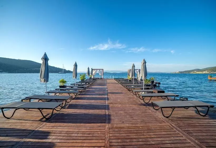 Fotos del hotel Moyo Luxury Boutique Hotel & Beach:  24