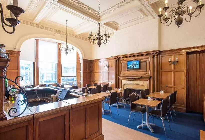 Fotos del hotel Travelodge Edinburgh Haymarket:  2