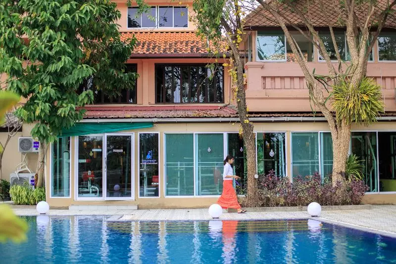 Fotos del hotel Floral  Sheik Istana Chiangmai:  6