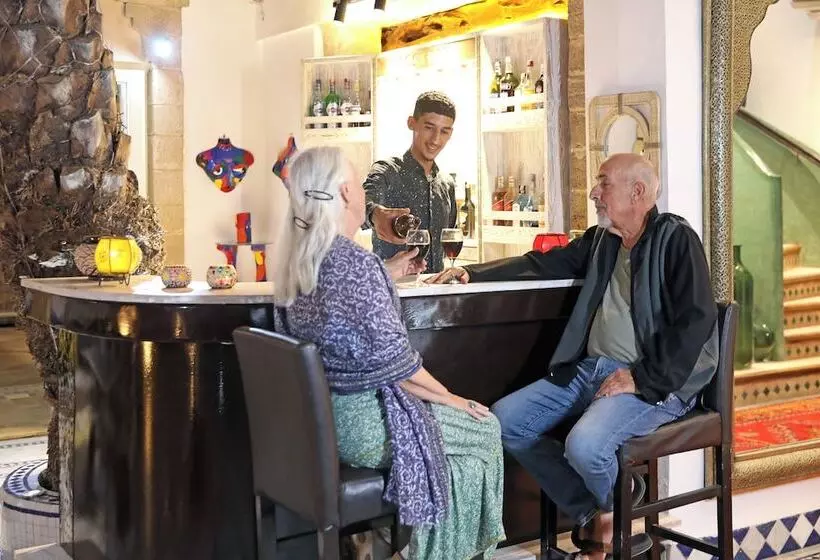 Fotos del hotel Dar L Oussia:  12