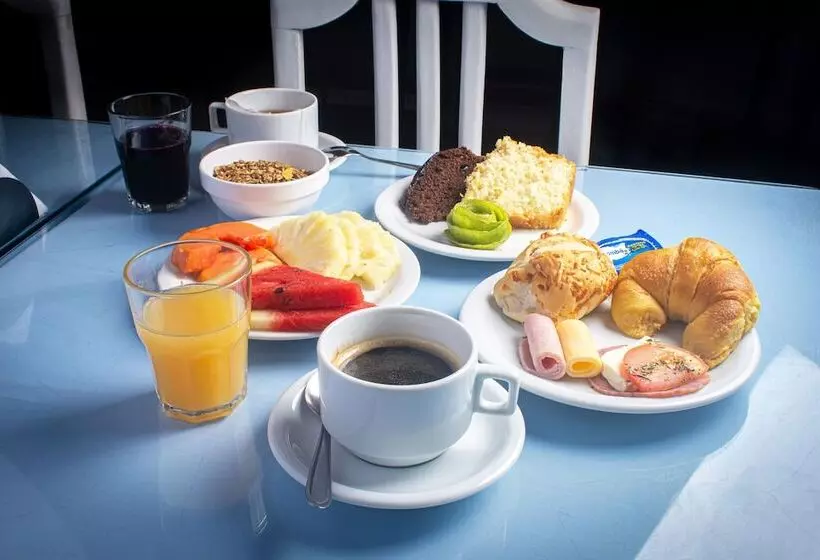 Fotos del hotel Latitud:  18