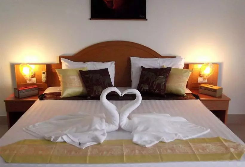 Fotos del hotel Neeraja Guesthouse:  13