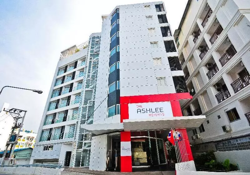 The Ashlee Heights Patong  & Suites