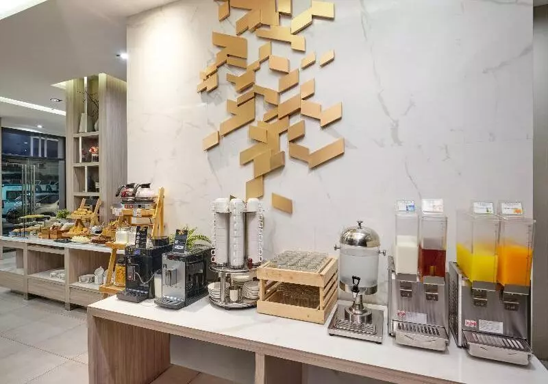 Fotos del hotel Altera  And Residence By At Mind:  6