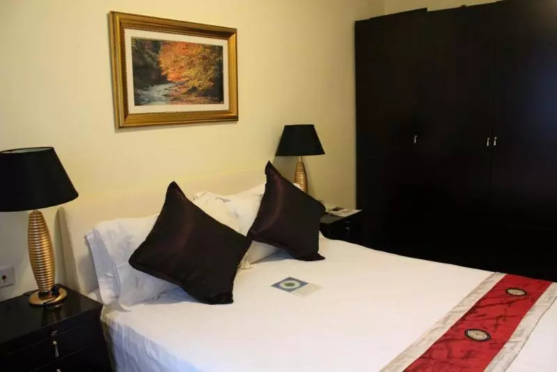 Fotos del hotel Ladoll Service Apartments:  15