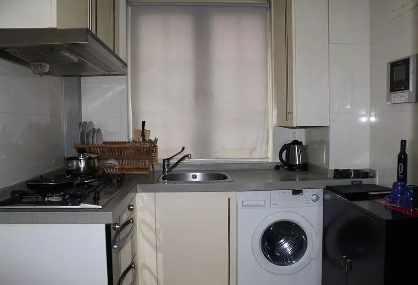 Fotos del hotel Ladoll Service Apartments:  22