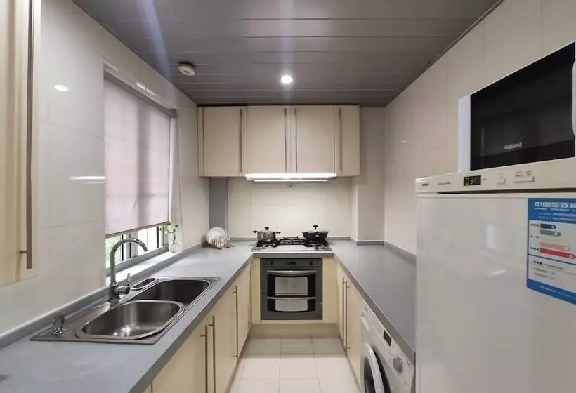 Fotos del hotel Ladoll Service Apartments:  18