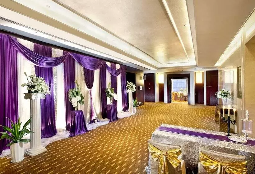 Fotos del hotel Regal Plaza Hotel & Residence:  3