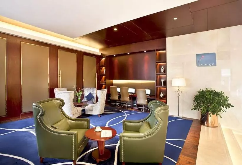 Fotos del hotel Regal Plaza Hotel & Residence:  14