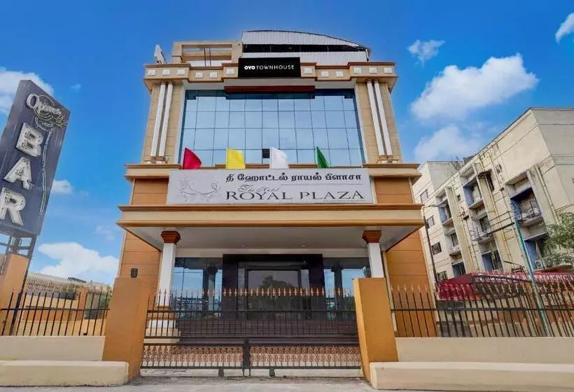 The Hotel Royal Plaza