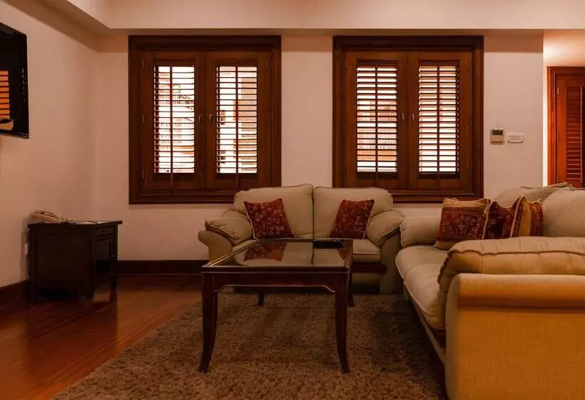 Fotos del hotel The Paul Bangalore:  25