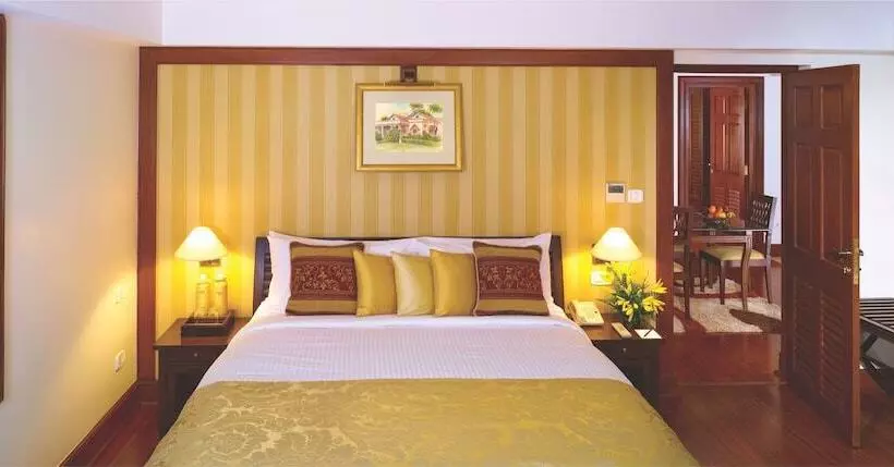 Fotos del hotel The Paul Bangalore:  2