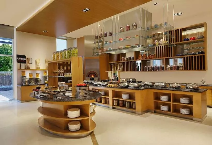 Fotos del hotel Four Points By Sheraton Hotel And Serviced Apartments:  23