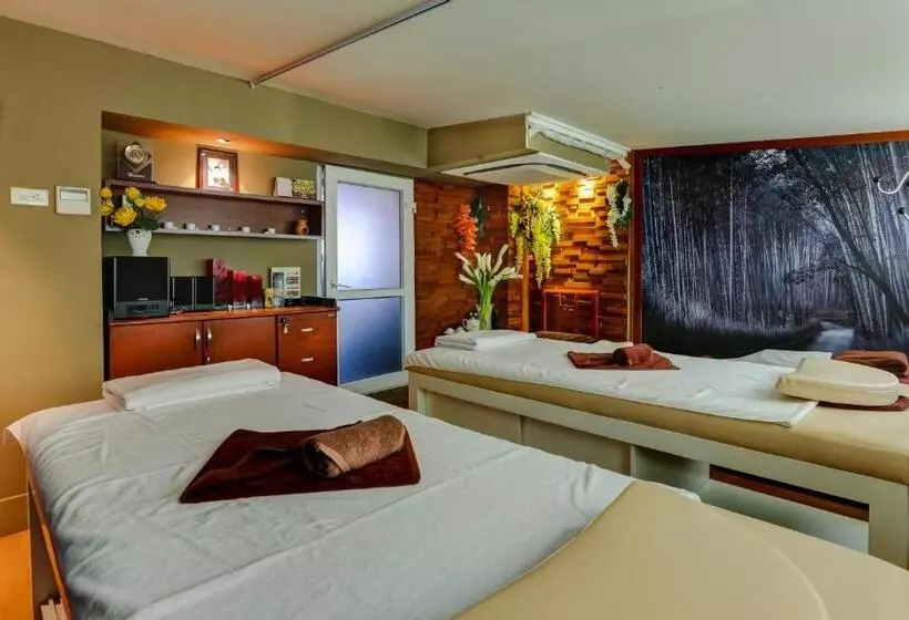 Fotos del hotel Conifer Boutique:  14