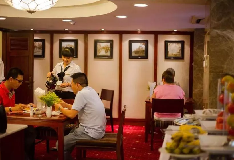 Fotos del hotel Conifer Boutique:  20