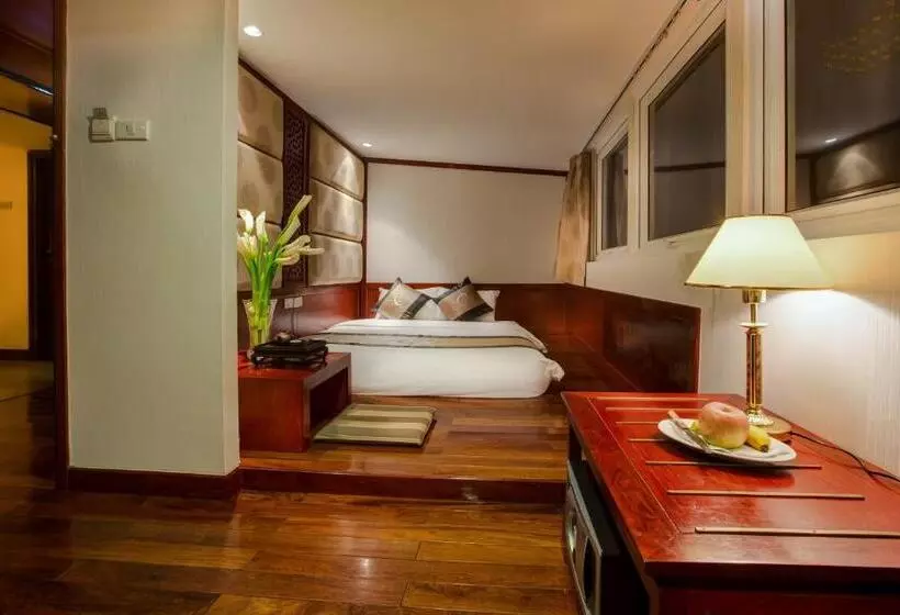 Fotos del hotel Conifer Boutique:  12