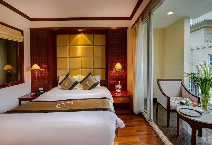 Fotos del hotel Conifer Boutique:  8