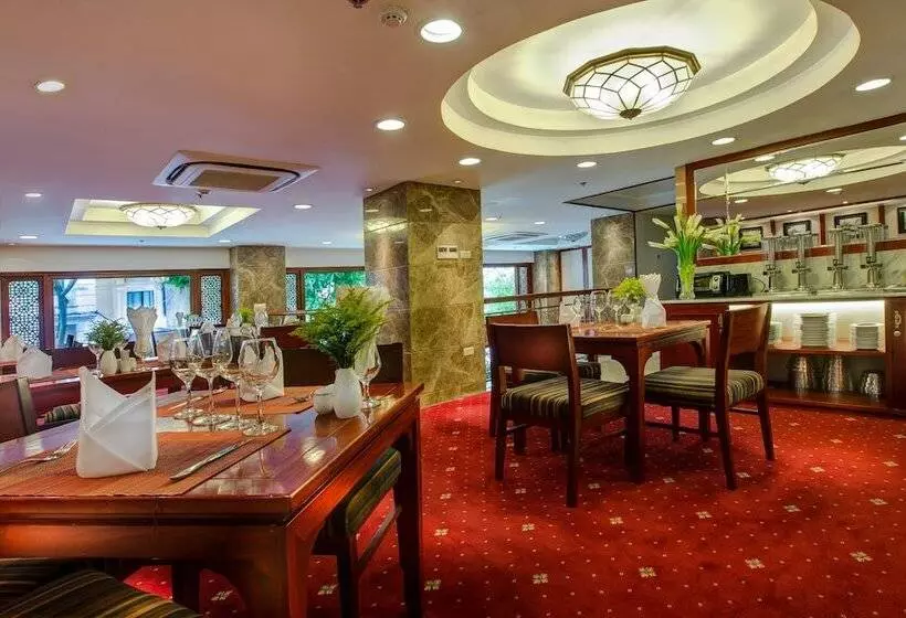 Fotos del hotel Conifer Boutique:  21