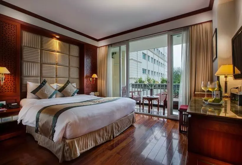 Fotos del hotel Conifer Boutique:  2