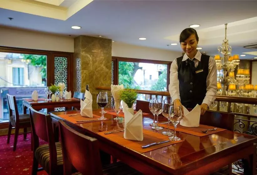 Fotos del hotel Conifer Boutique:  11