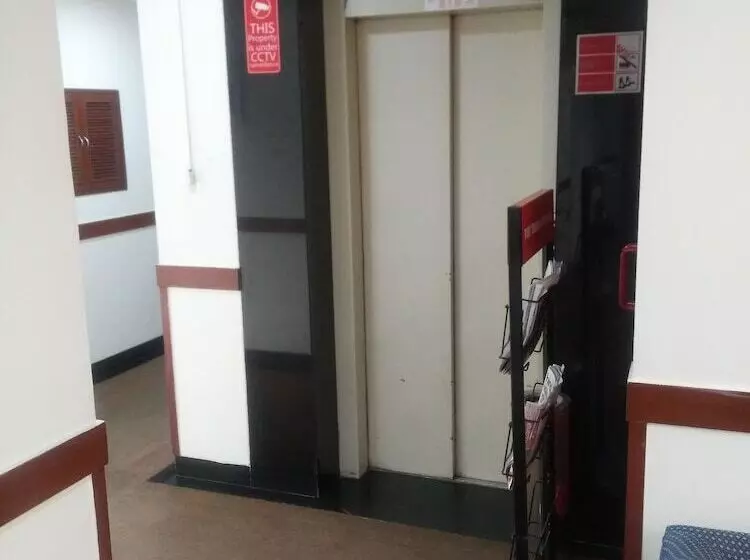 Fotos del hotel Divine Inn:  8