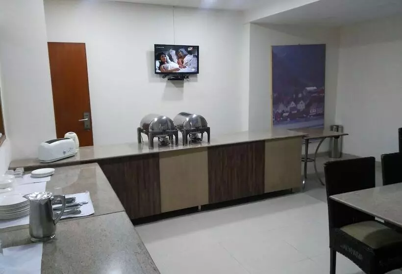 Fotos del hotel Divine Inn:  12