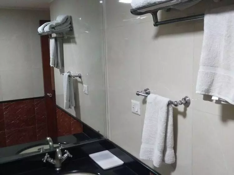 Fotos del hotel Divine Inn:  13