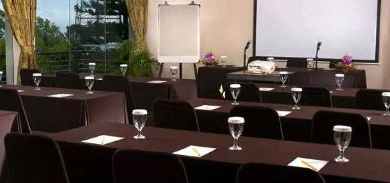 Fotos del hotel Gumilang Regency  By Gumilang Hospitality:  18