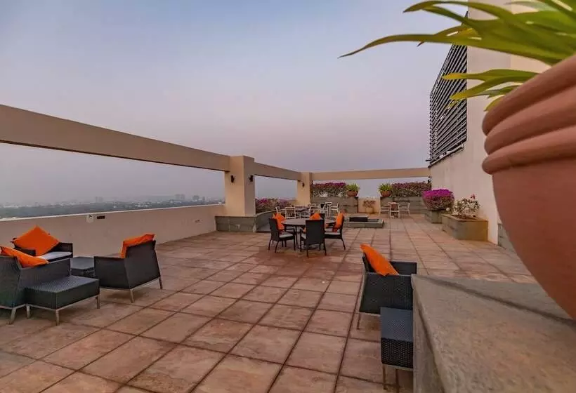 Fotos del hotel Somerset Greenways Chennai:  7