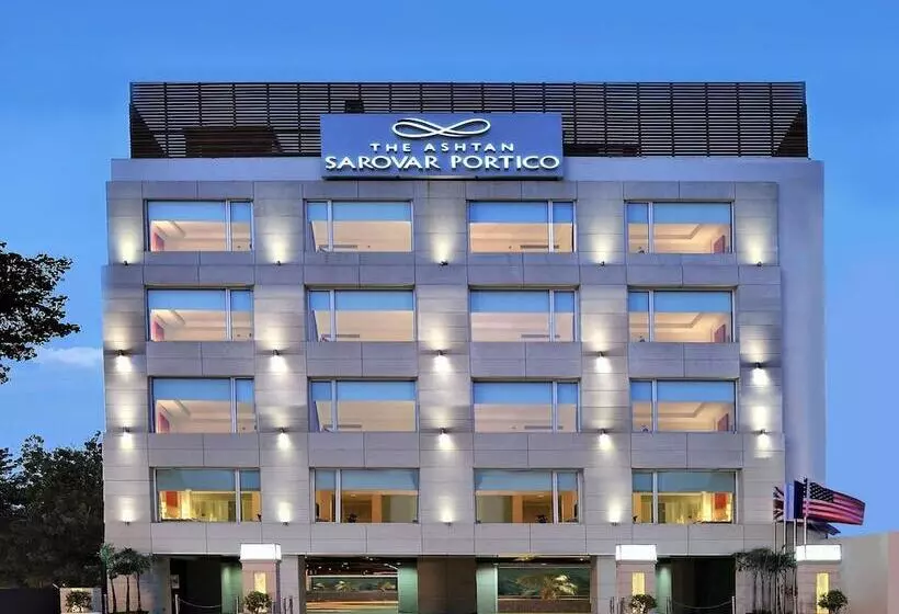 The Ashtan Sarovar Portico