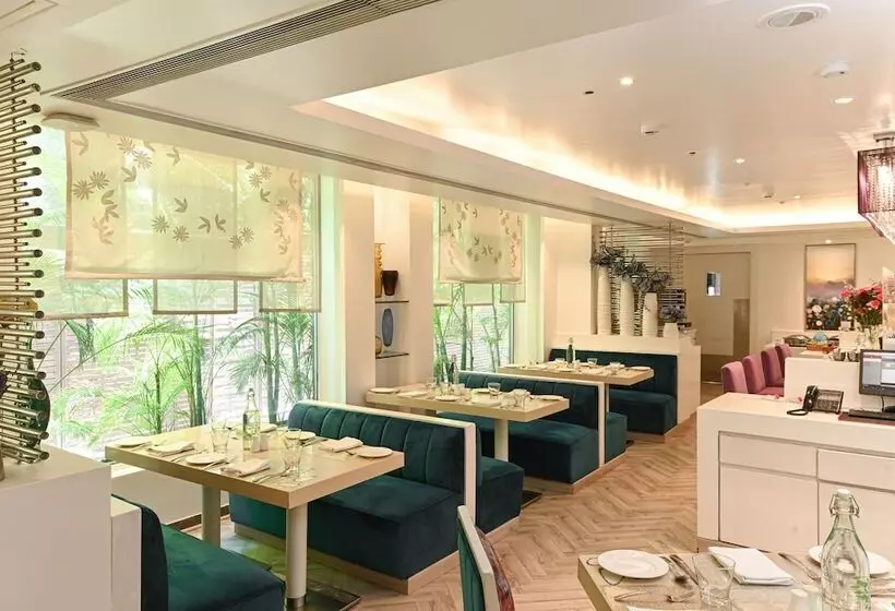 Fotos del hotel The Ashtan Sarovar Portico:  23