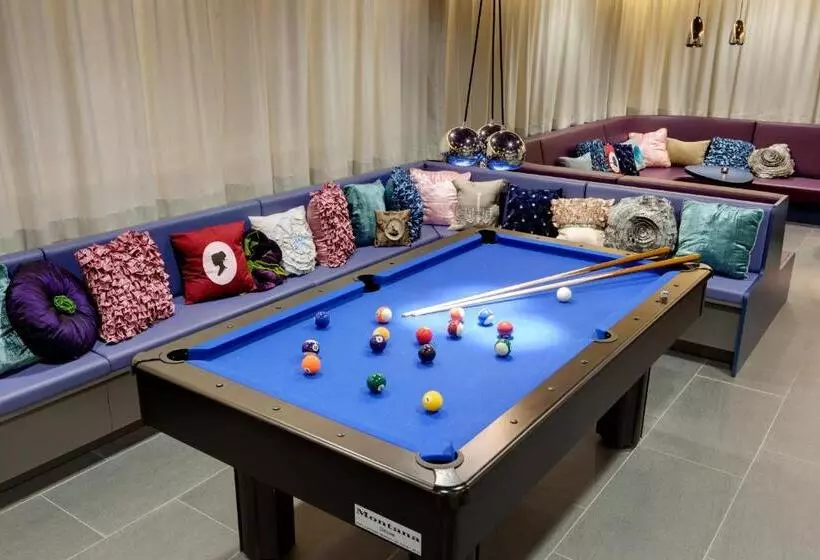 Fotos del hotel Meininger Hotel Wien Downtown Sissi:  9