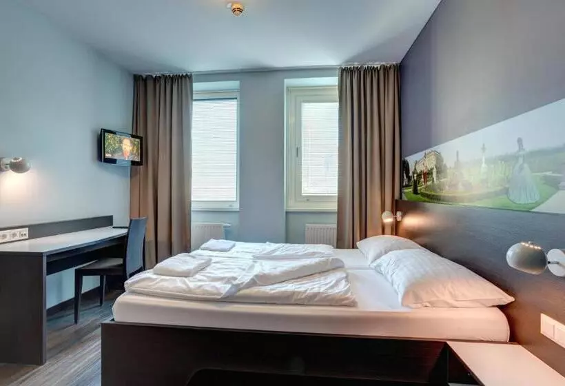 Fotos del hotel Meininger Hotel Wien Downtown Sissi:  10