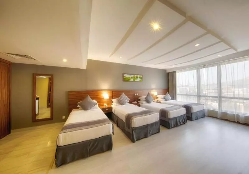 Fotos del hotel Al Safwah Royale Orchid Hotel:  16