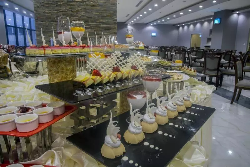 Fotos del hotel Al Safwah Royale Orchid Hotel:  37