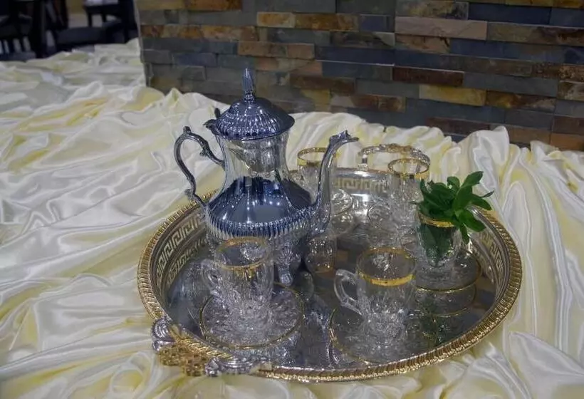 Fotos del hotel Al Safwah Royale Orchid Hotel:  36