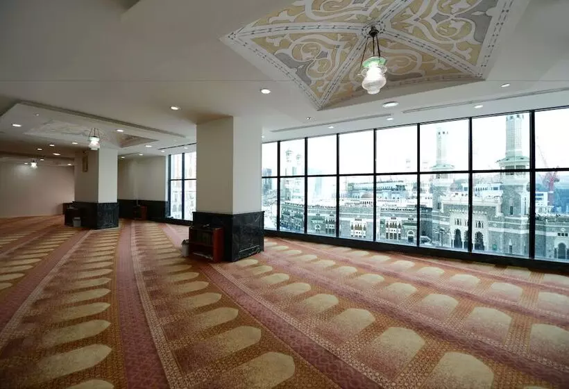 Fotos del hotel Al Safwah Royale Orchid Hotel:  35