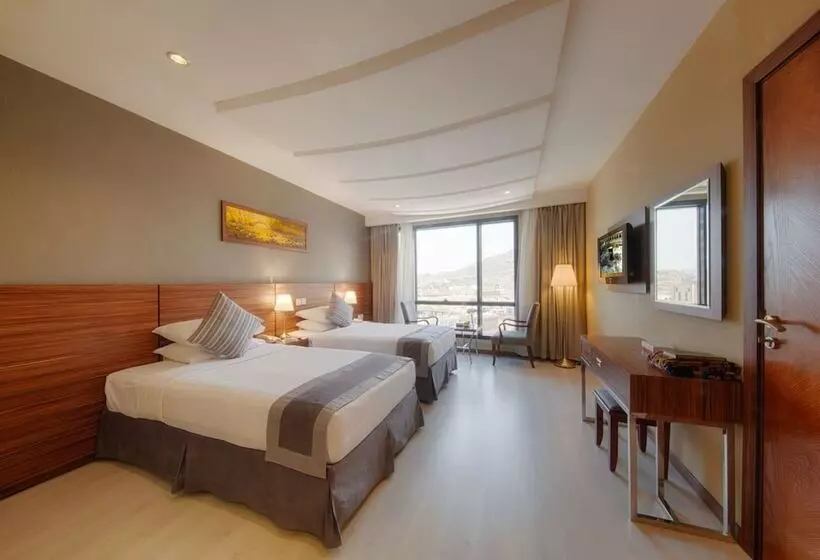 Fotos del hotel Al Safwah Royale Orchid Hotel:  2