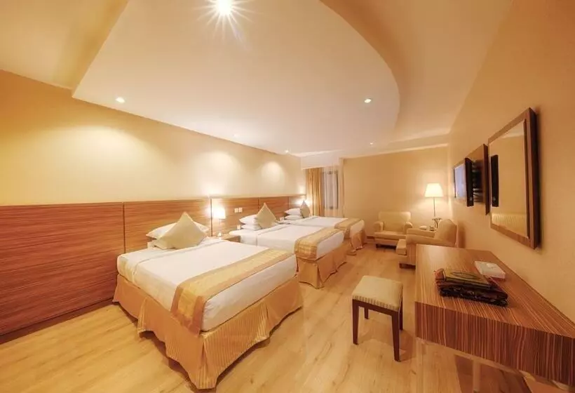 Fotos del hotel Al Safwah Royale Orchid Hotel:  7