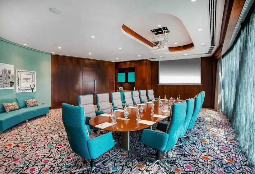 Fotos del hotel Andaz Capital Gate Abu Dhabi  A Concept By Hyatt:  6