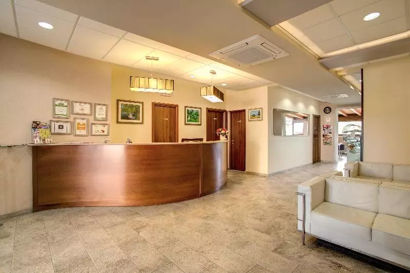 Fotos del hotel Roma Tiburtina Metro:  2